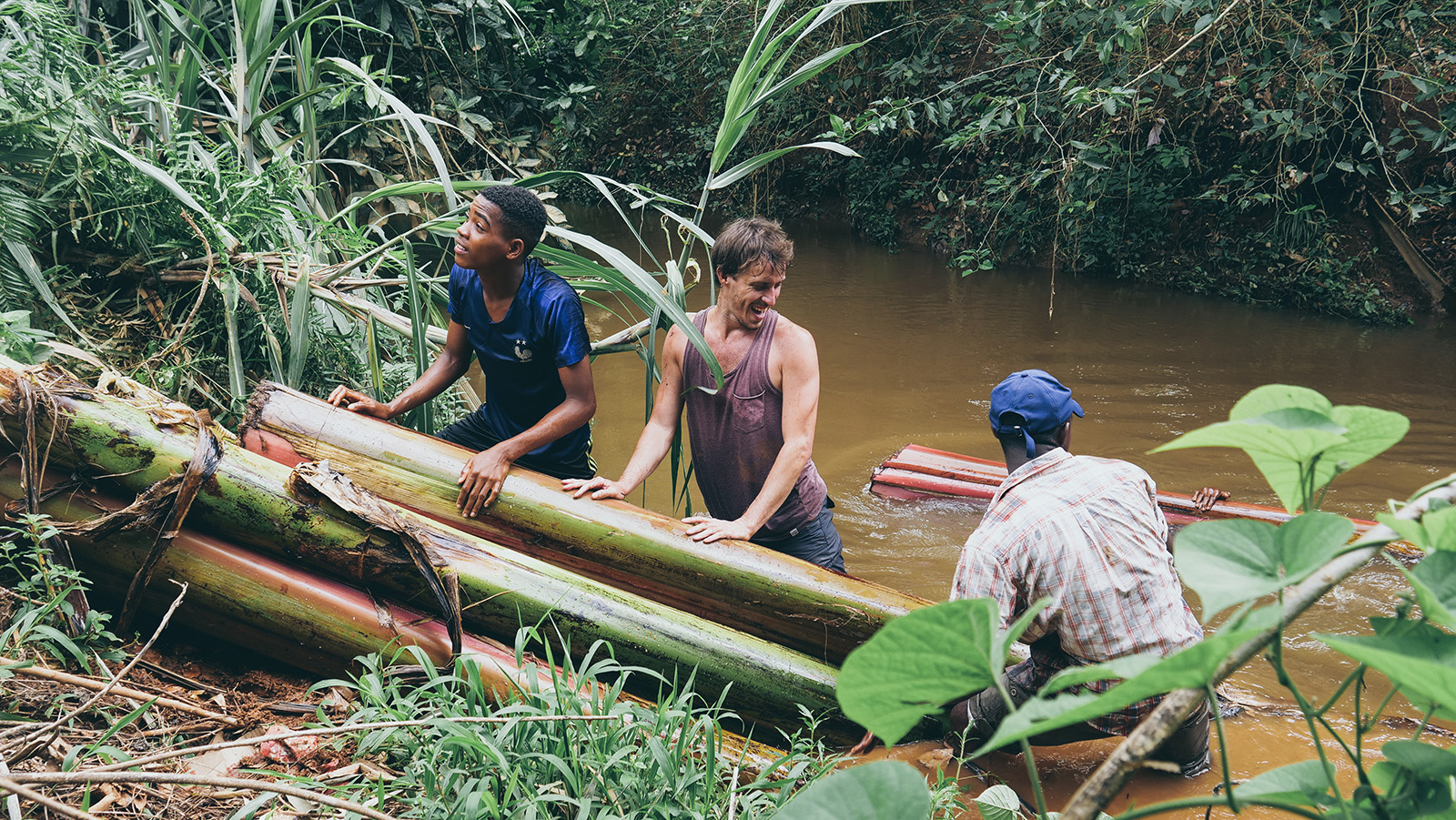 La construction du radeau